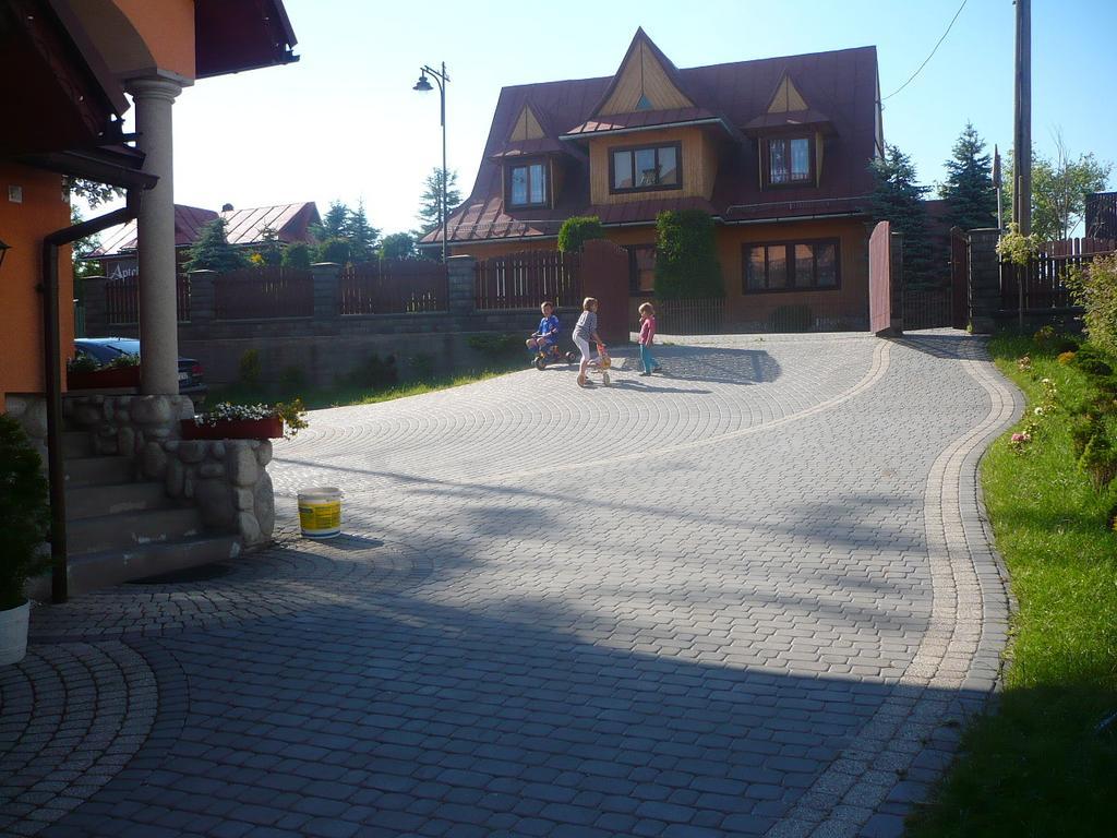 Smyrecek-Centrum Bukowiny Bukowina Tatrzańska Exterior foto